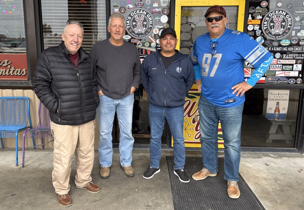 EaglesCrewLunch Crystal Beach Eagles volunteers